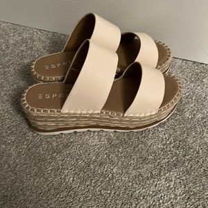 Worn once! Women’s ESPIRT sandals